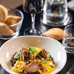 فندق Restaurant Castellane 4*