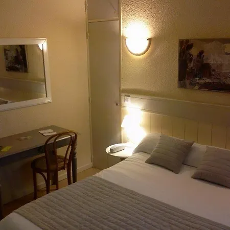 Aparthotel Restaurant Castellane By Germain Collection 4*