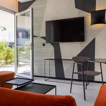 Hotel Restaurant Castellane Gréoux-les-Bains