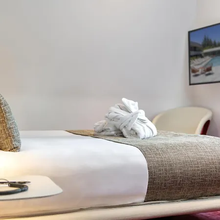 Restaurant Castellane By Germain Collection Aparthotel 4*