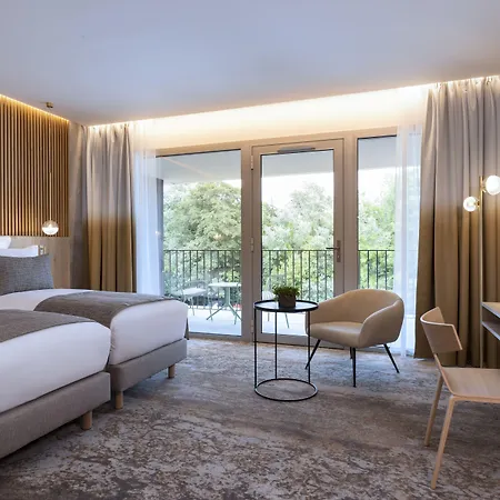 Aparthotel Restaurant Castellane By Germain Collection 4*