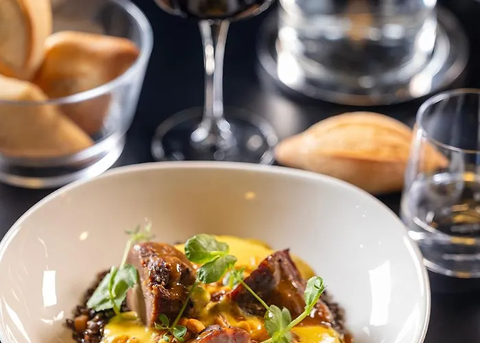 Hotel Restaurant Castellane 4*