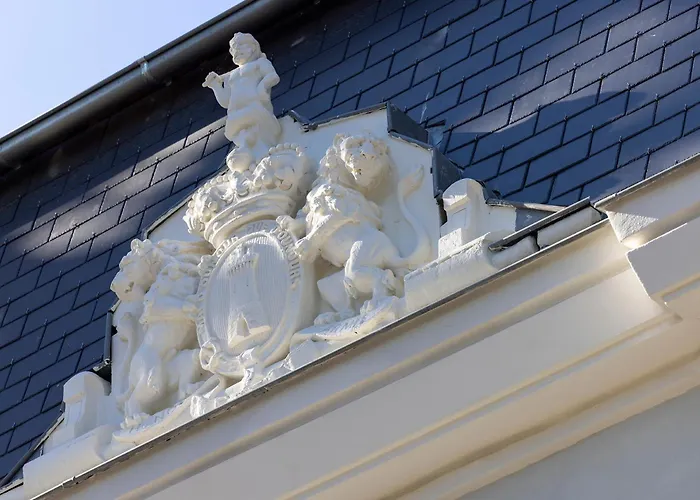 Hotel Restaurant Castellane 4*