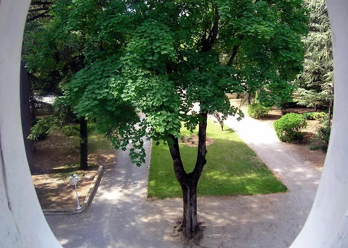 Hotel Restaurant Castellane Greoux-les-Bains